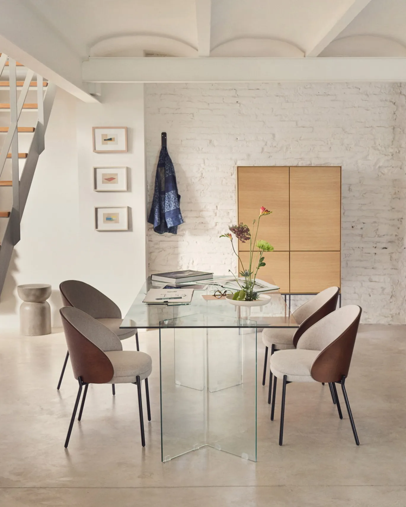 Kave Home Wandkast Vedrana 4-deurs Eiken 97,5x160cm