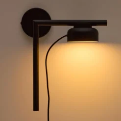Kave Home Wandlamp Orey Zwart met Verplaatsbare Spot