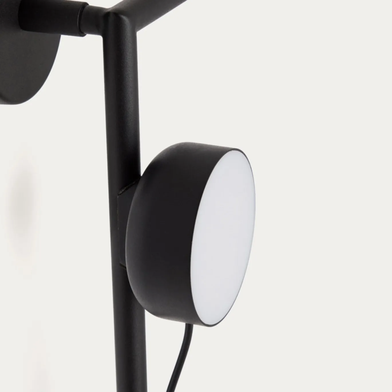 Kave Home Wandlamp Orey Zwart met Verplaatsbare Spot