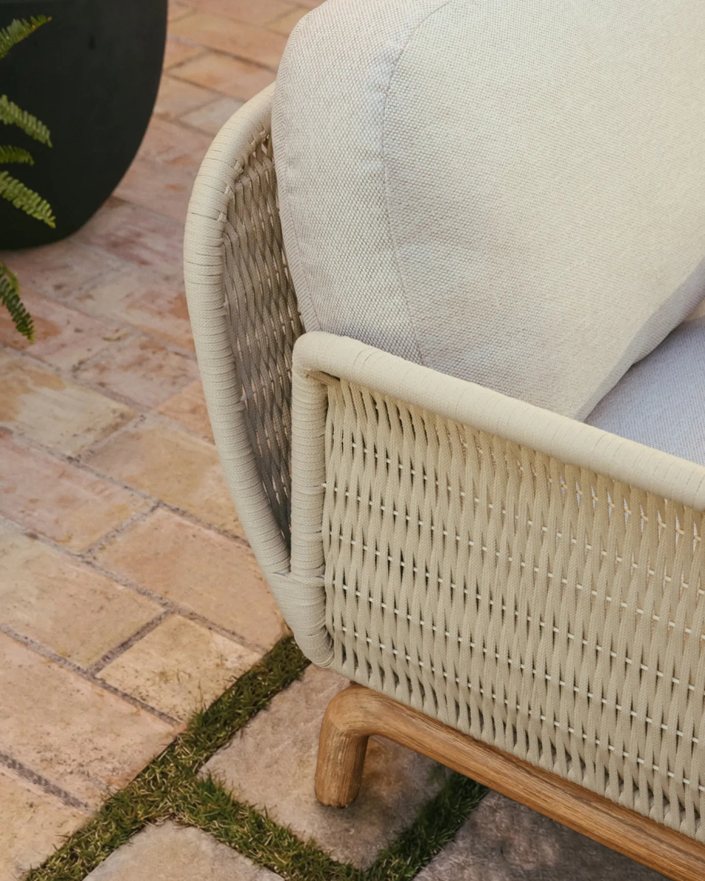 Kave Home 3-Zitsbank Alipa Acaciahout Beige 235cm