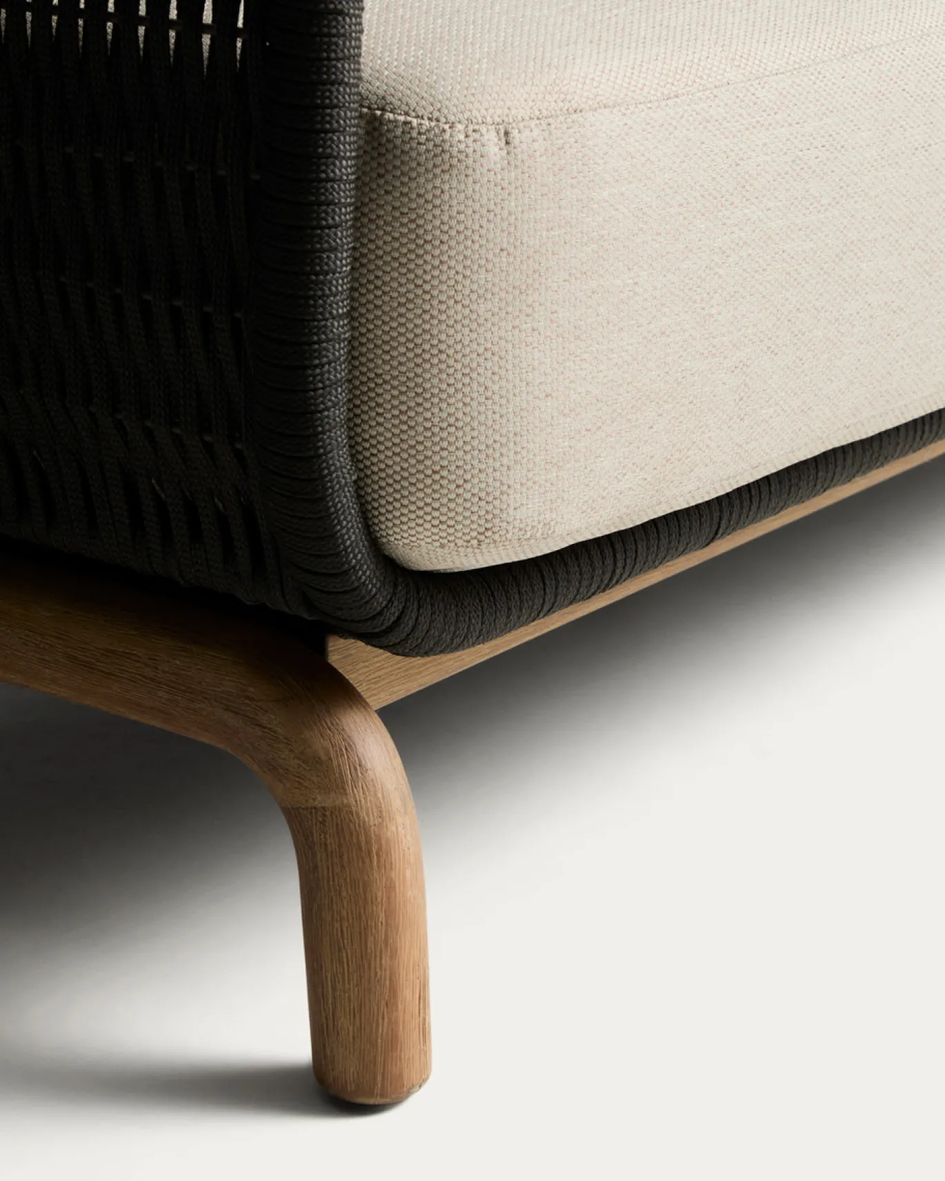 Kave Home 3-Zitsbank Alipa Acaciahout Grafiet/Beige 235cm
