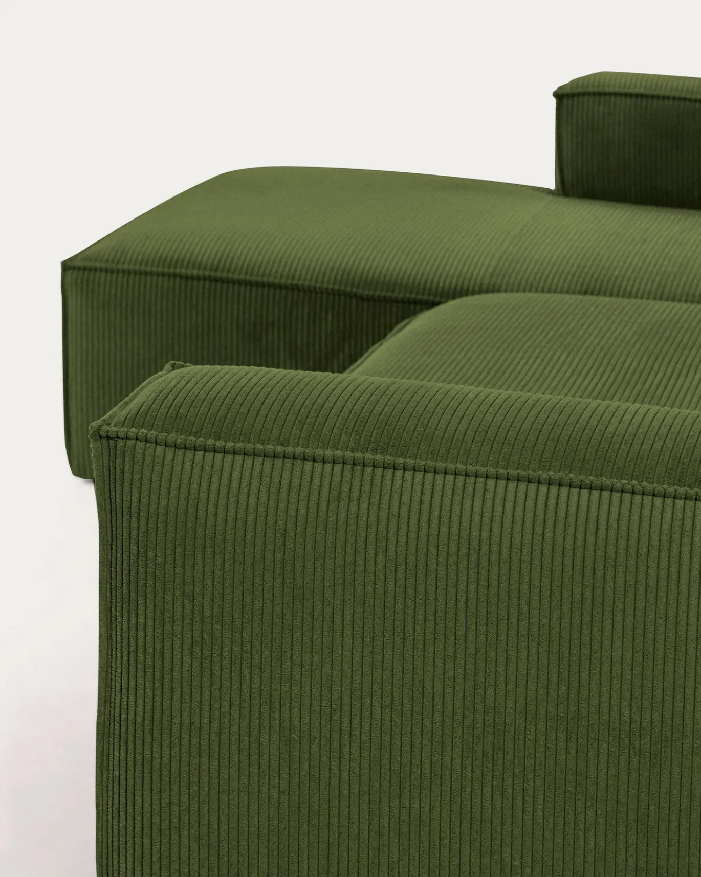 Kave Home 4-zitsbank Blok Chaise Longue Links Groen Ribstof 330cm