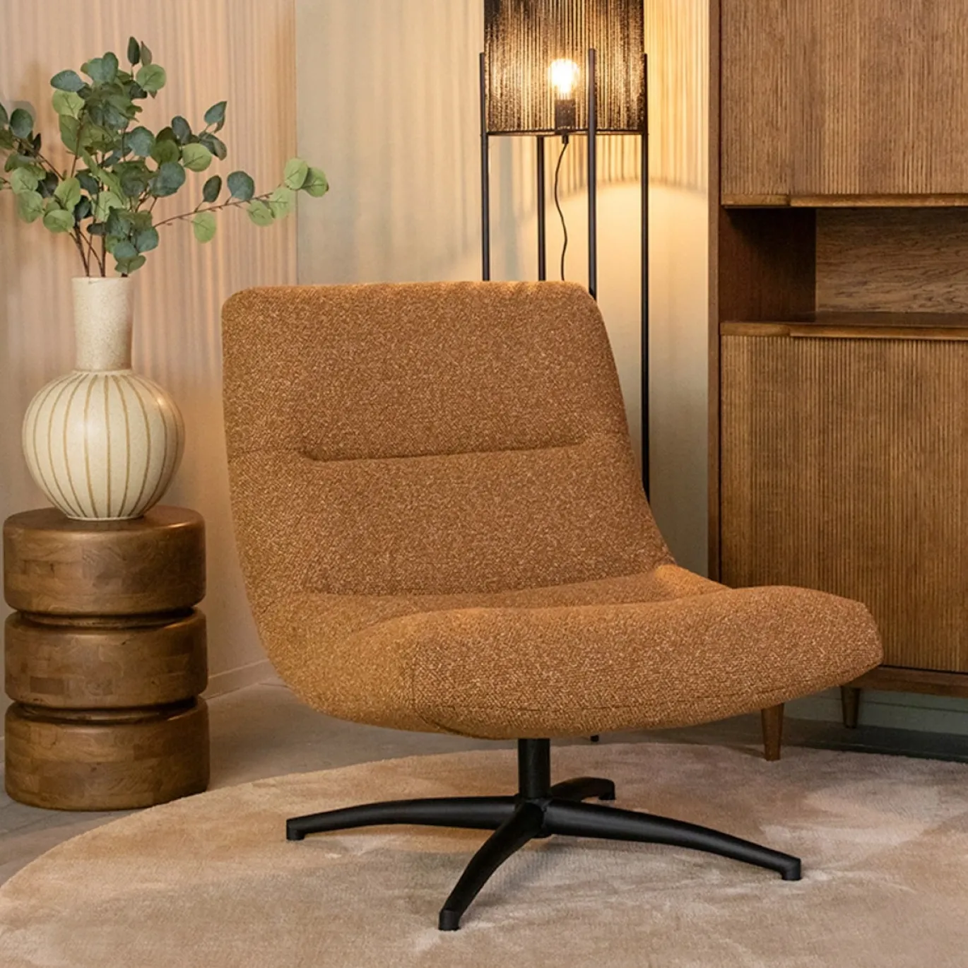 LABEL51 Draaifauteuil Calix Bouclé Koraal