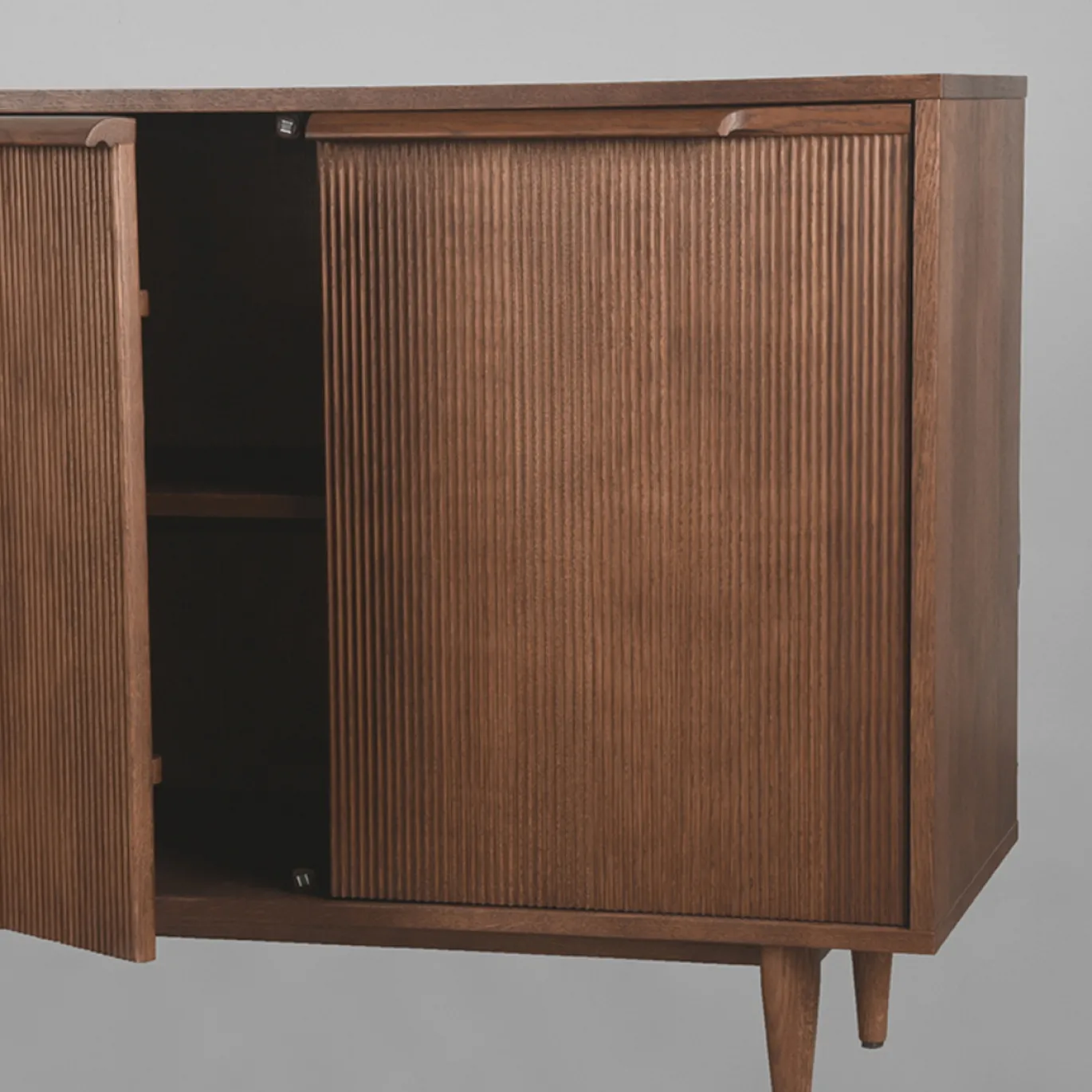 LABEL51 Dressoir Jule Bruin Eiken