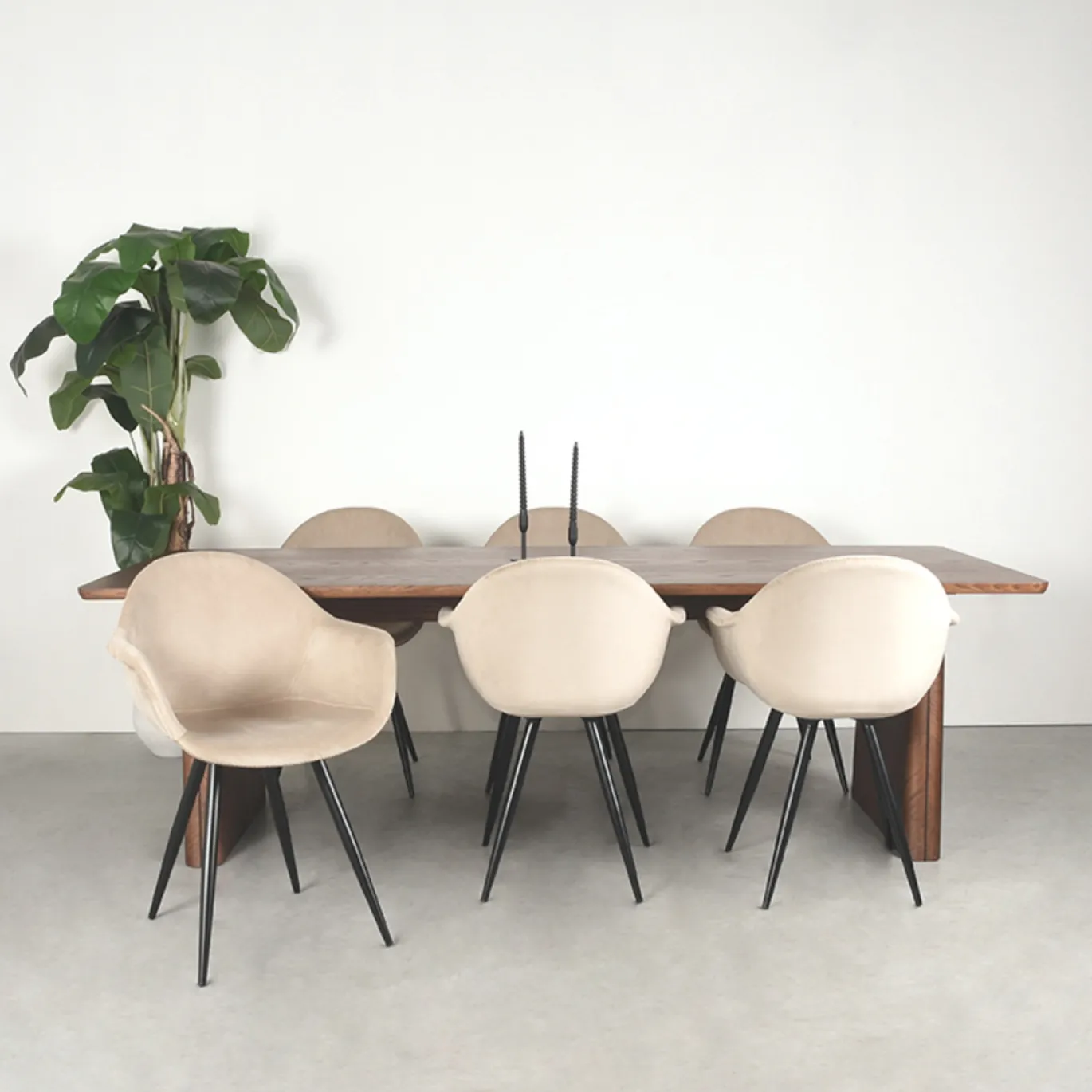 LABEL51 Eetkamertafel Jule Walnoot Eiken 240cm