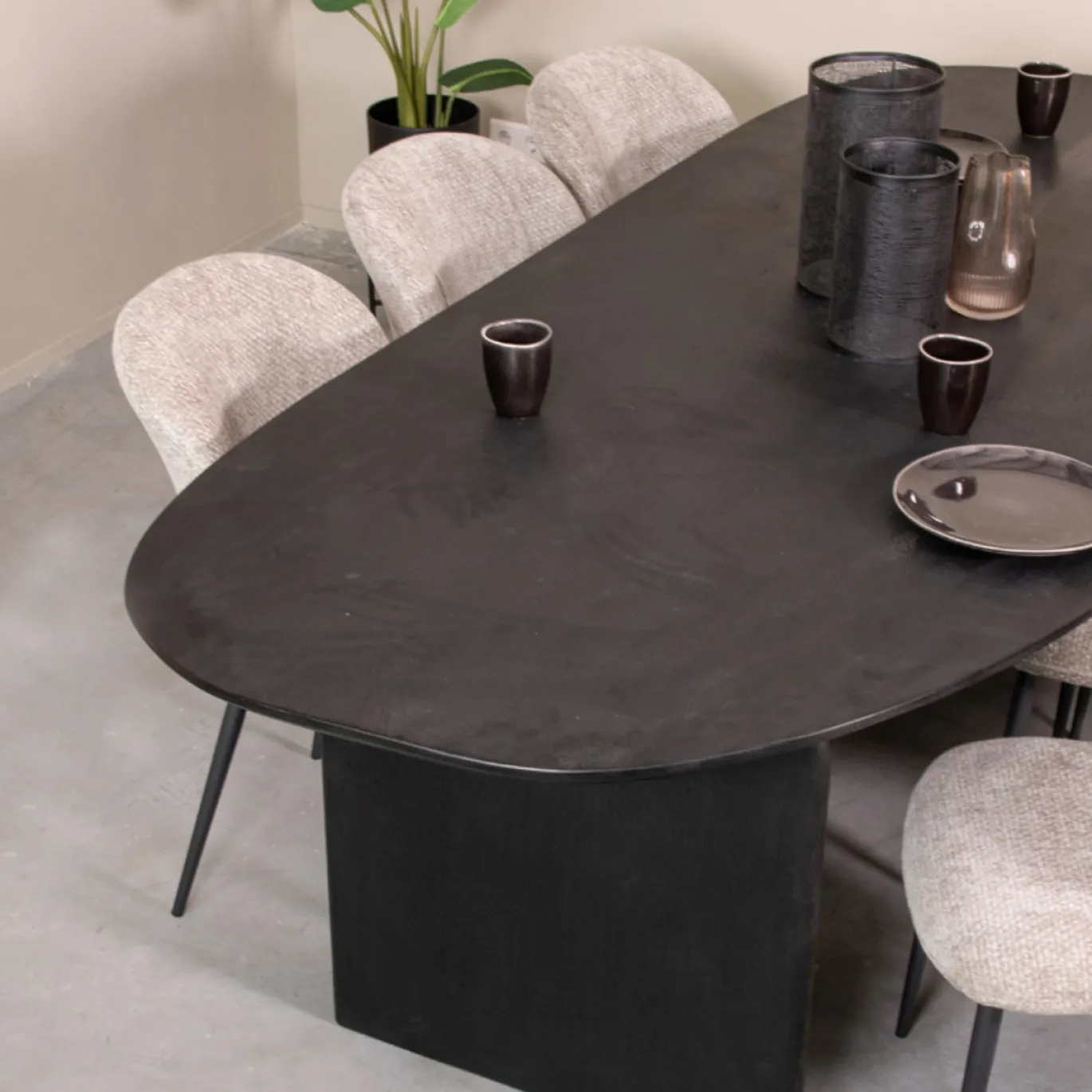 LABEL51 Eettafel Cooper Organisch Zwart 250cm