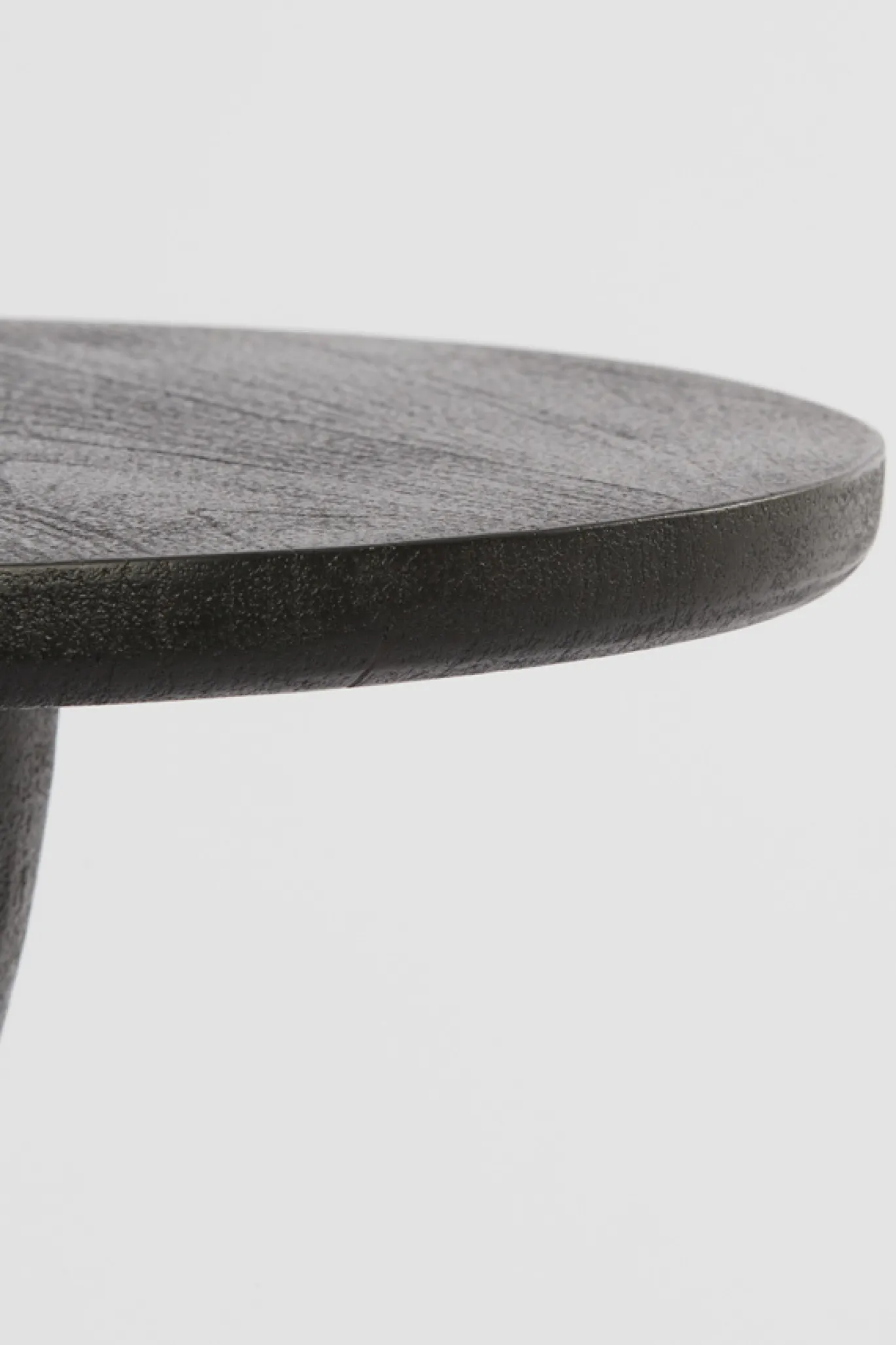 Light & Living Bijzettafel Torir Mangohout Mat Zwart Ø40cm