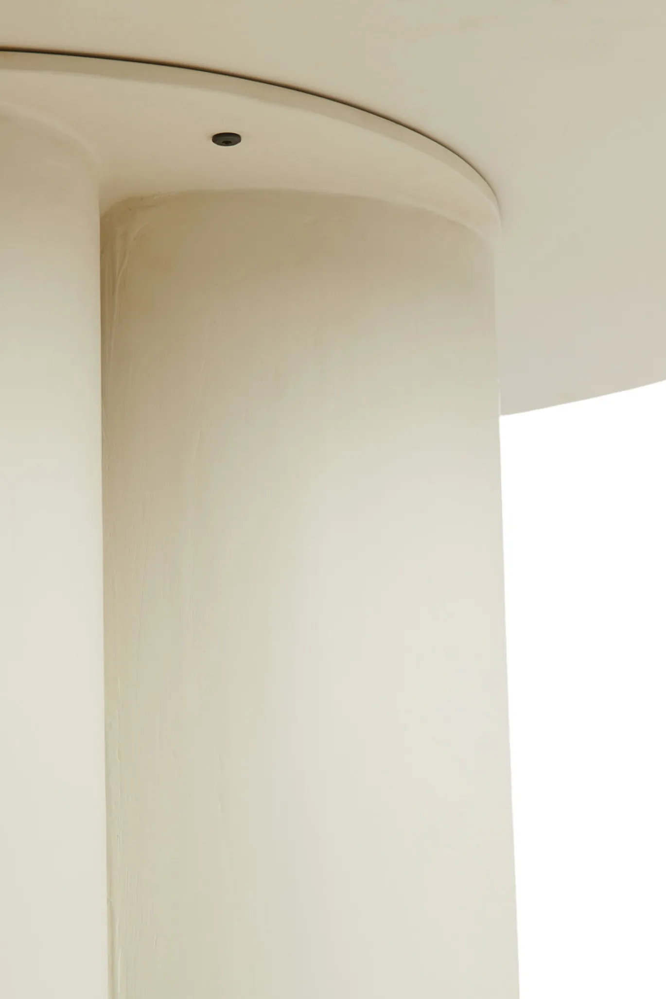 Light & Living Eettafel Mizuho Crème Ø130cm