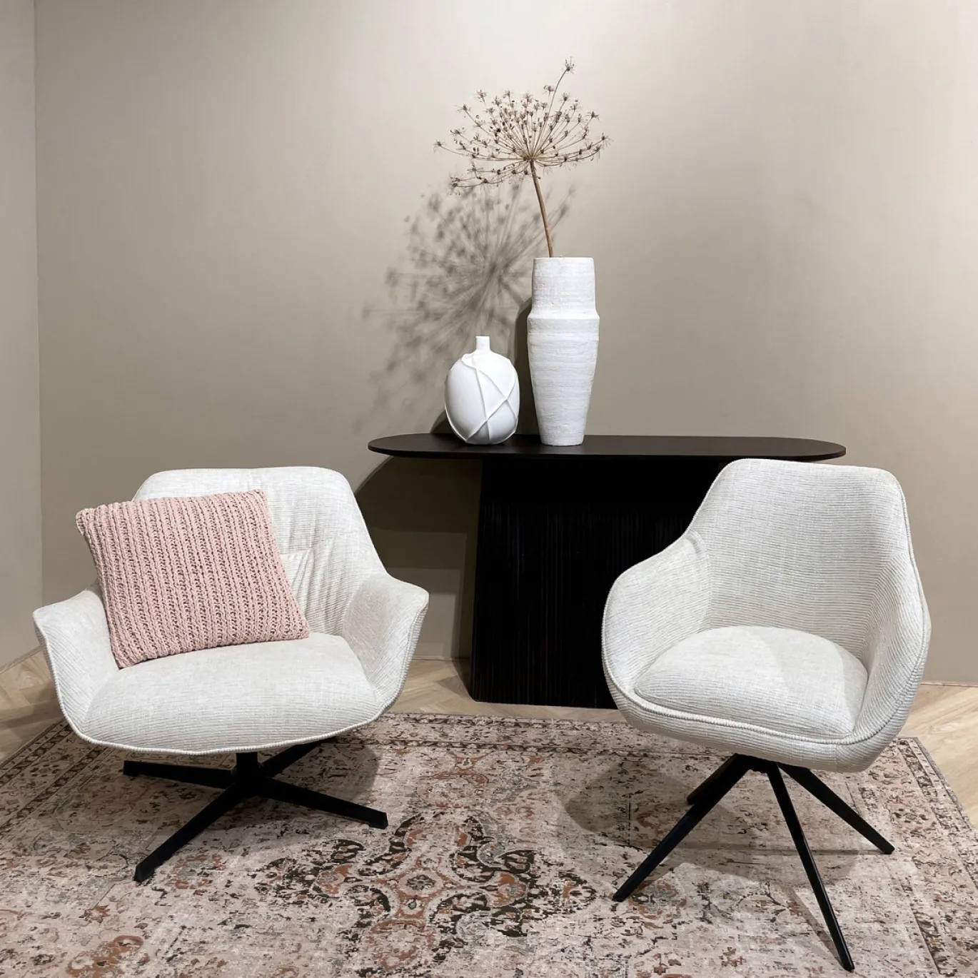 Livingfurn Eetkamerstoel Thomas Zand