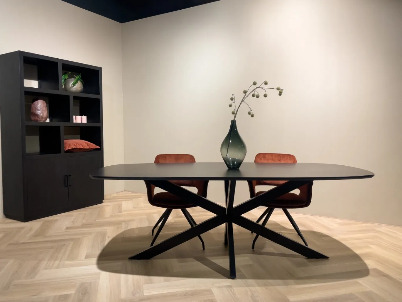 Livingfurn Eetkamertafel Jesper Zwart 210cm