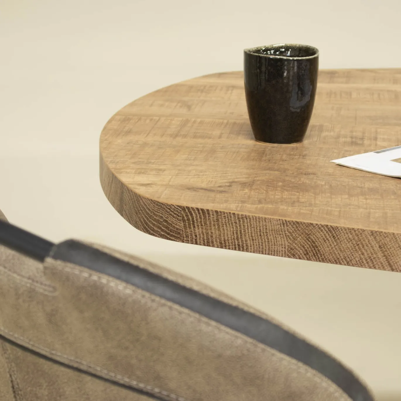 Maxfurn Eettafel Costa Deens Ovaal Matching Mango/Zwart 190x102cm