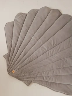 Moi Mili Velvet Schelp Speelmat Dove Grey
