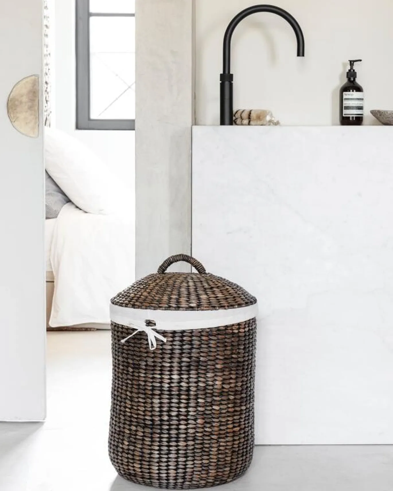 Must Living Wasmand Tahiti Zwart