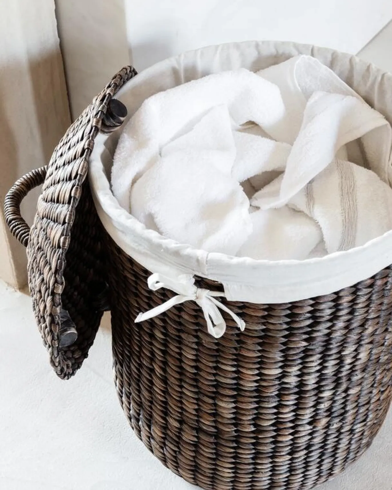 Must Living Wasmand Tahiti Zwart