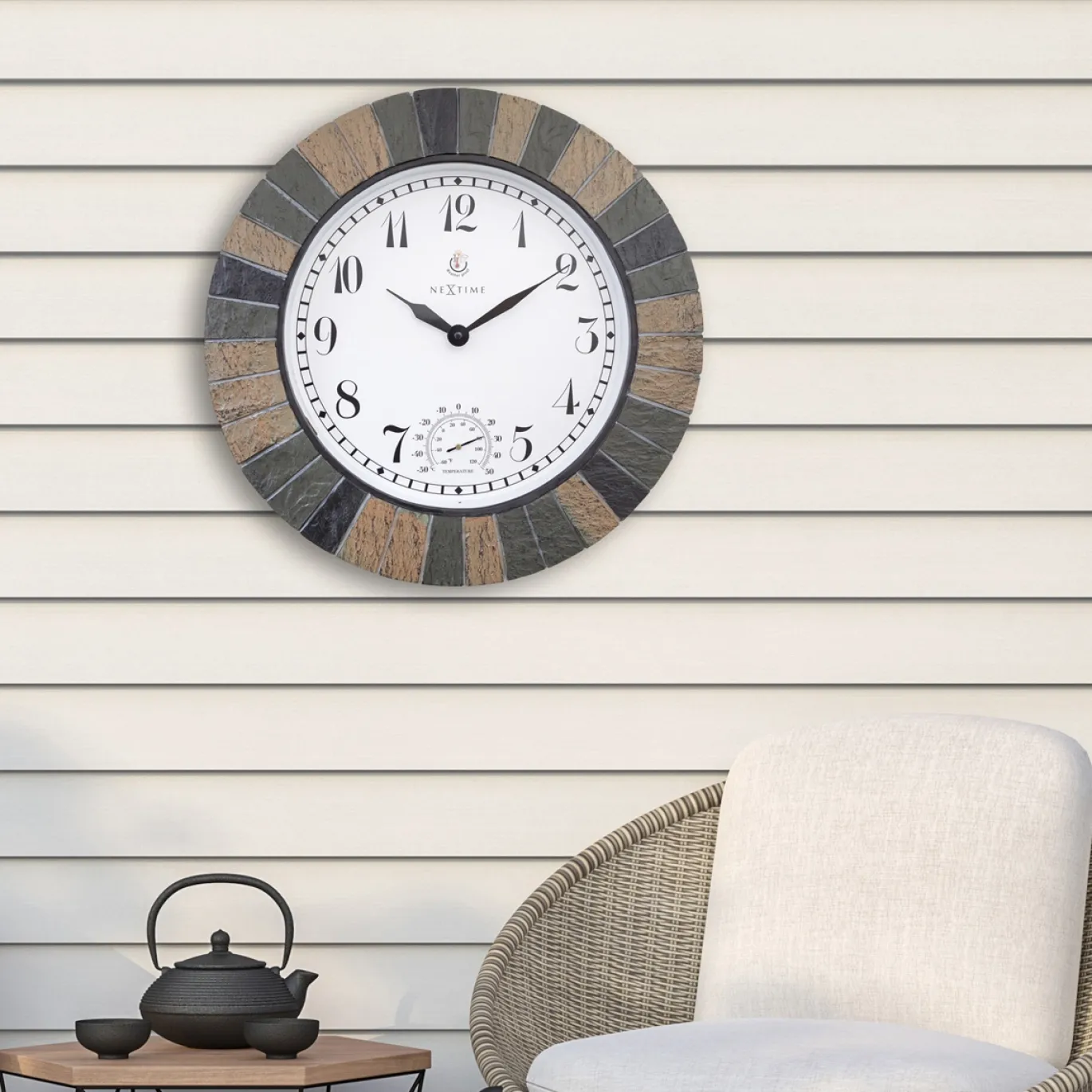 NeXtime Outdoor Klok Aster Weersbestendig met Thermometer
