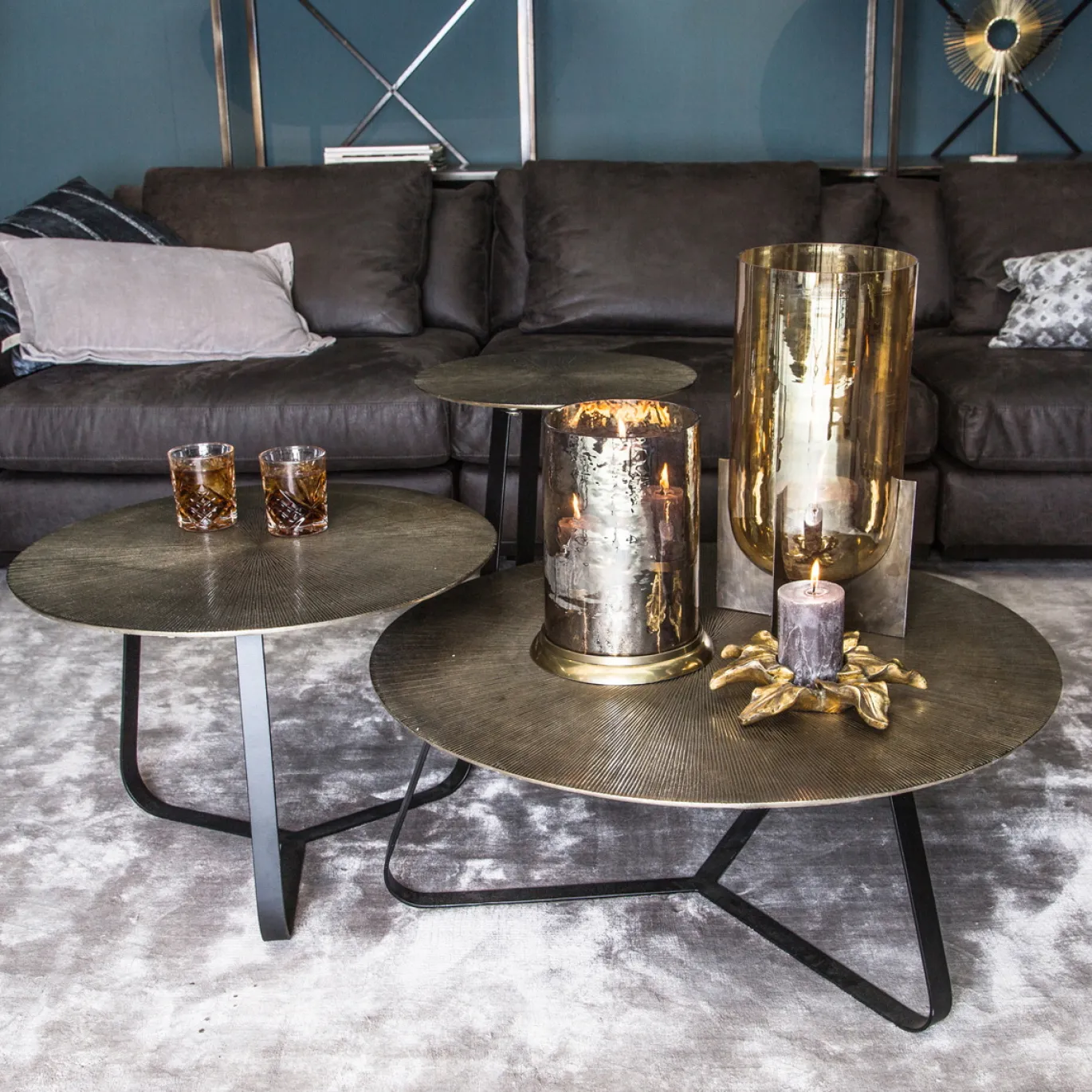 PTMD Bijzettafel Kae Goud Alu Zwart Rond L
