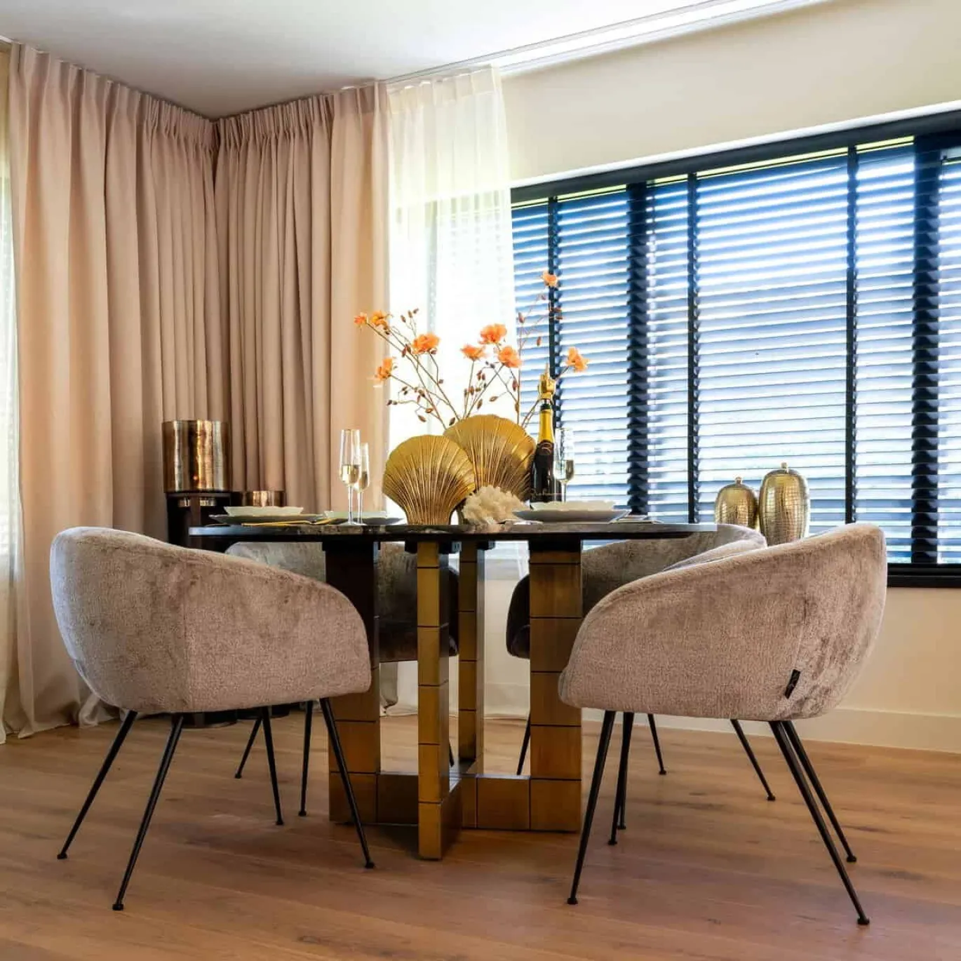 Richmond Eettafel Collada Marmer Zwart/Goud Ø130cm