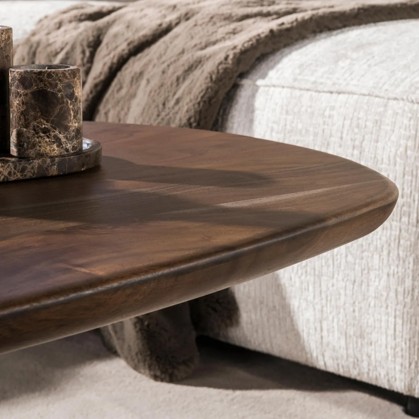 Salontafel Central Acaciahout Bruin 135cm - Giga Meubel