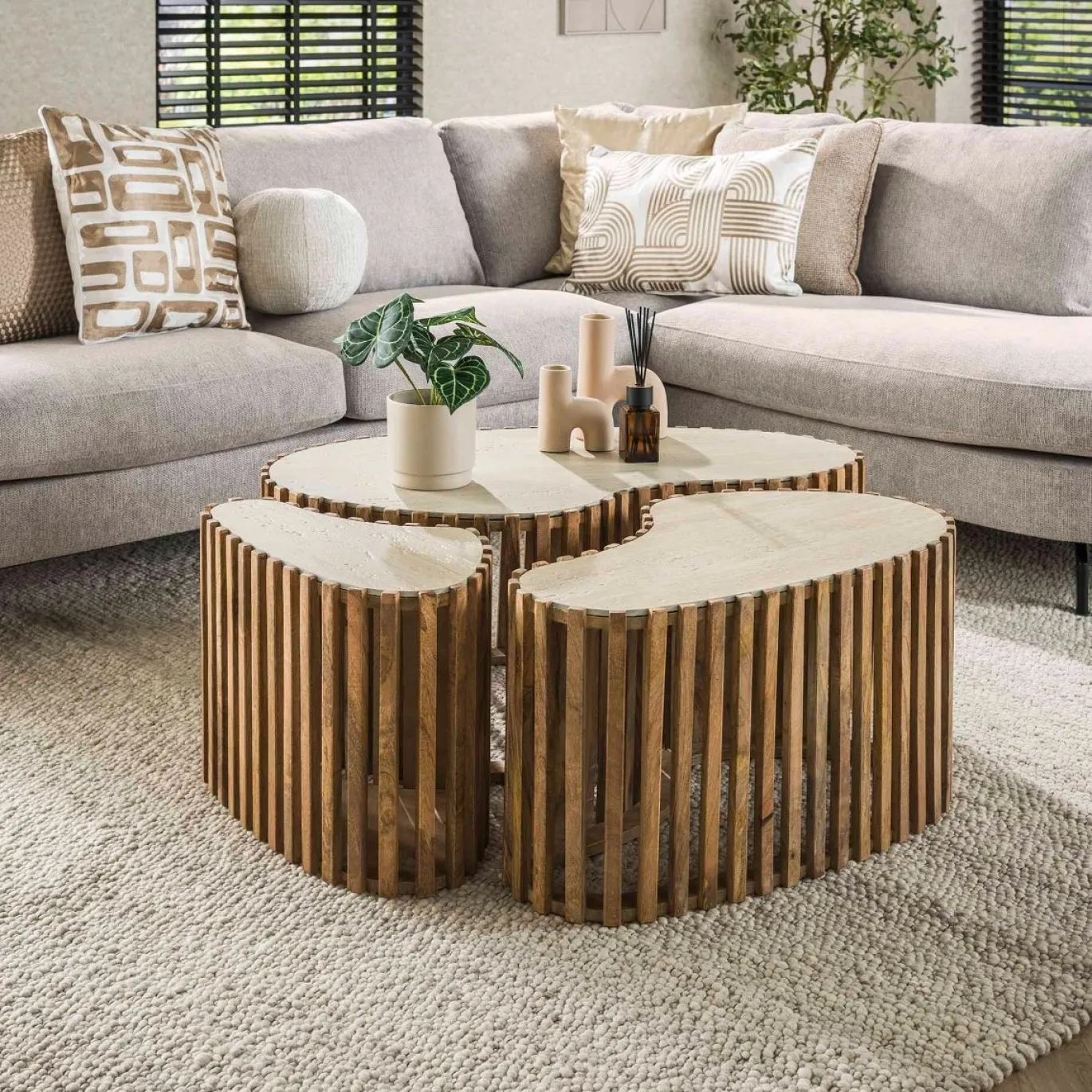 Salontafel Nuovo Niervorm Travertin Set van 3 - Giga Meubel