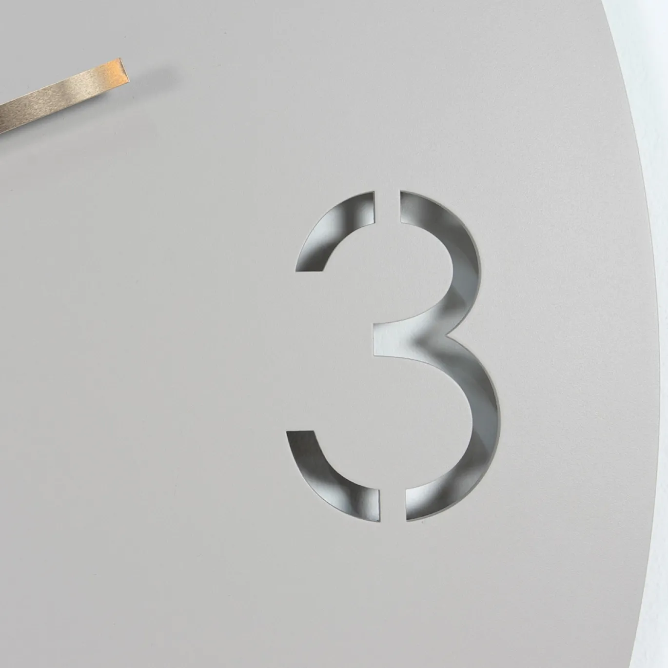 Spinder Design Wandklok Time Silky Taupe Ø60cm