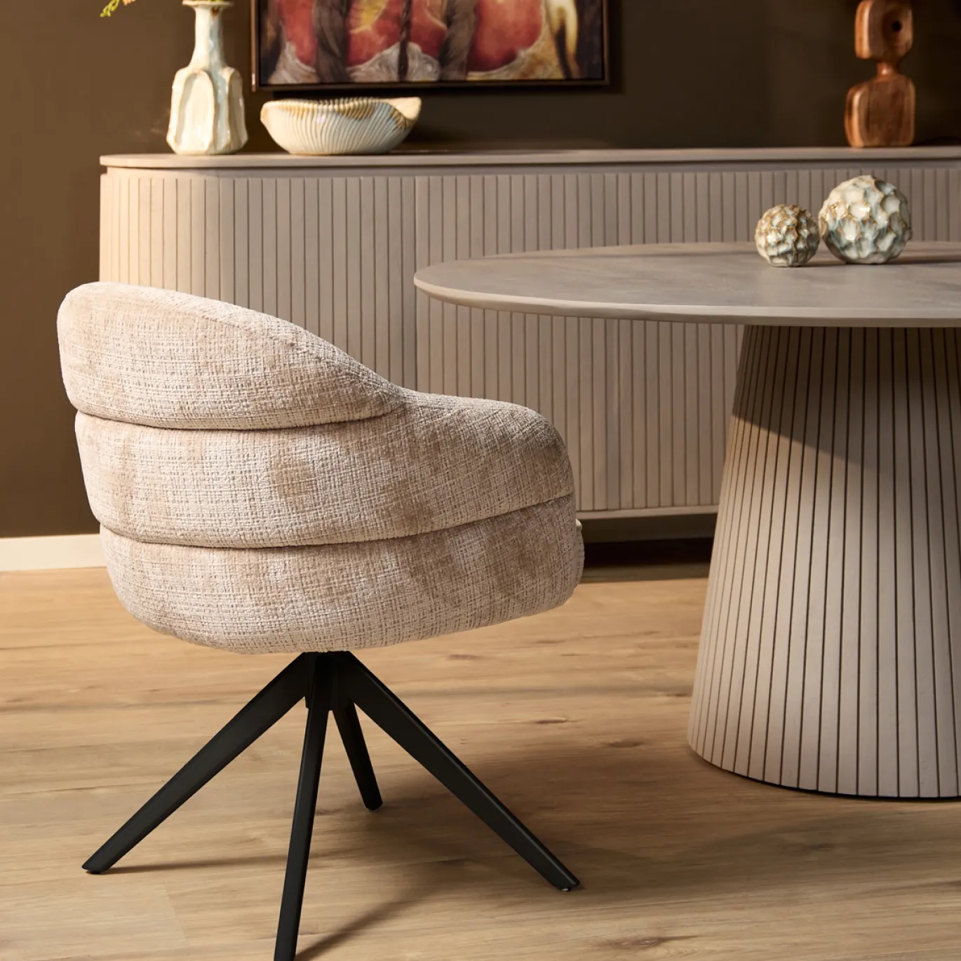 Starfurn Eetkamerstoel Bella Beige Poot Zwart Met Armleuning
