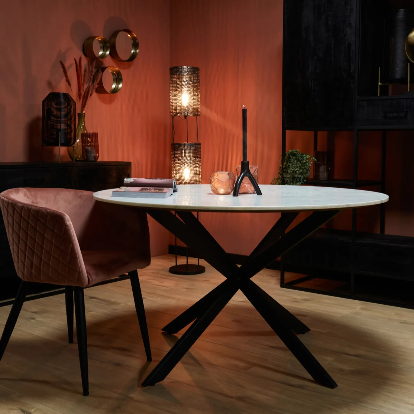 StarFurn Eetkamertafel Lynn Wit Marmer Ø130cm