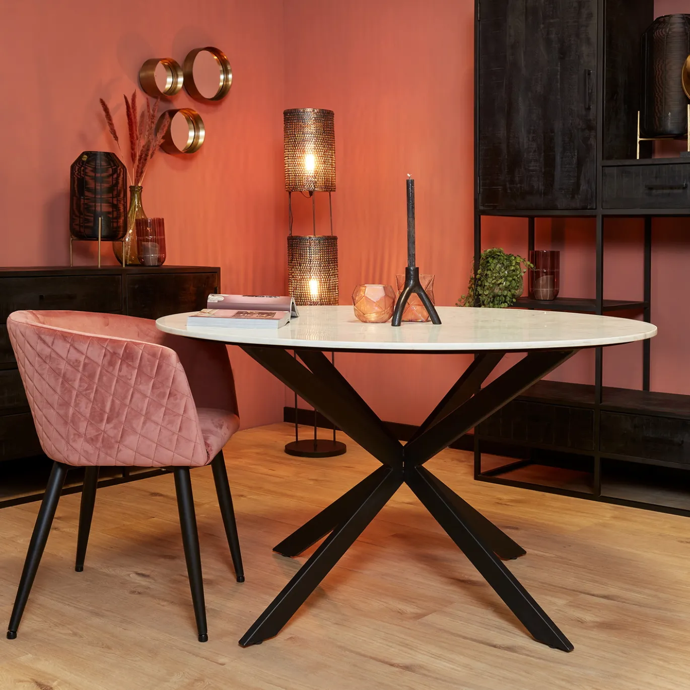 StarFurn Eetkamertafel Lynn Wit Marmer Ø130cm