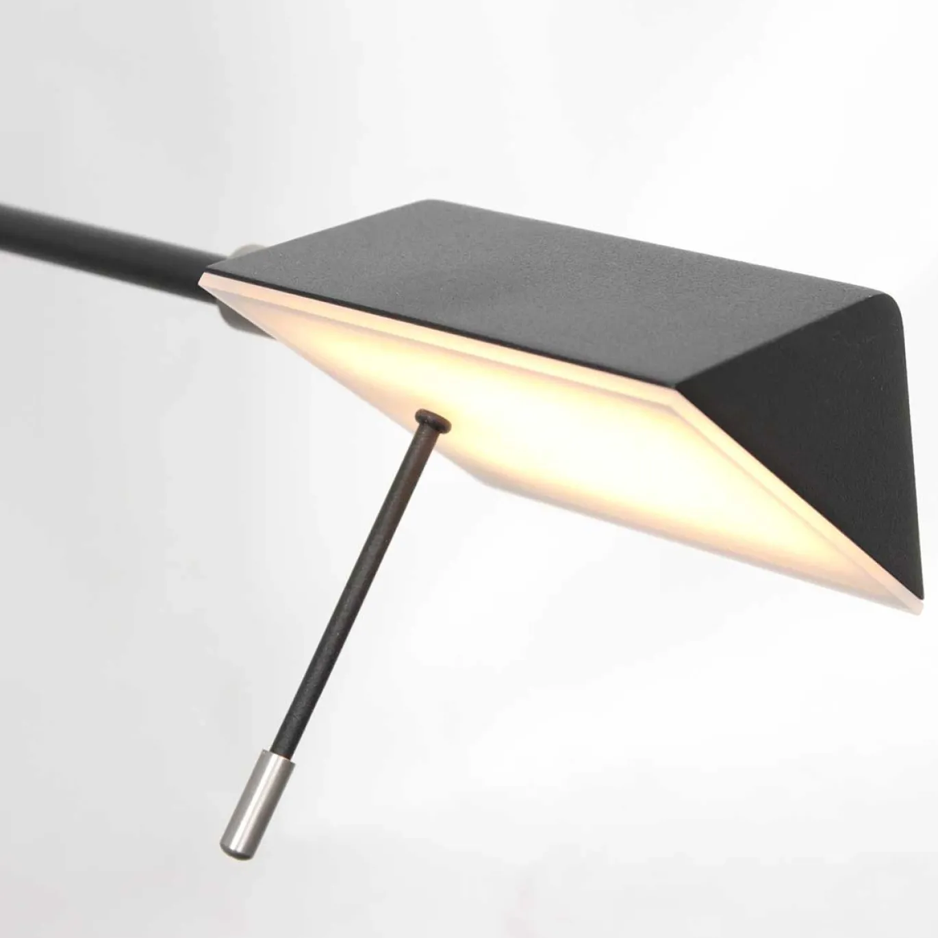 Steinhauer Wandlamp Retina Zwart met USB-poorten