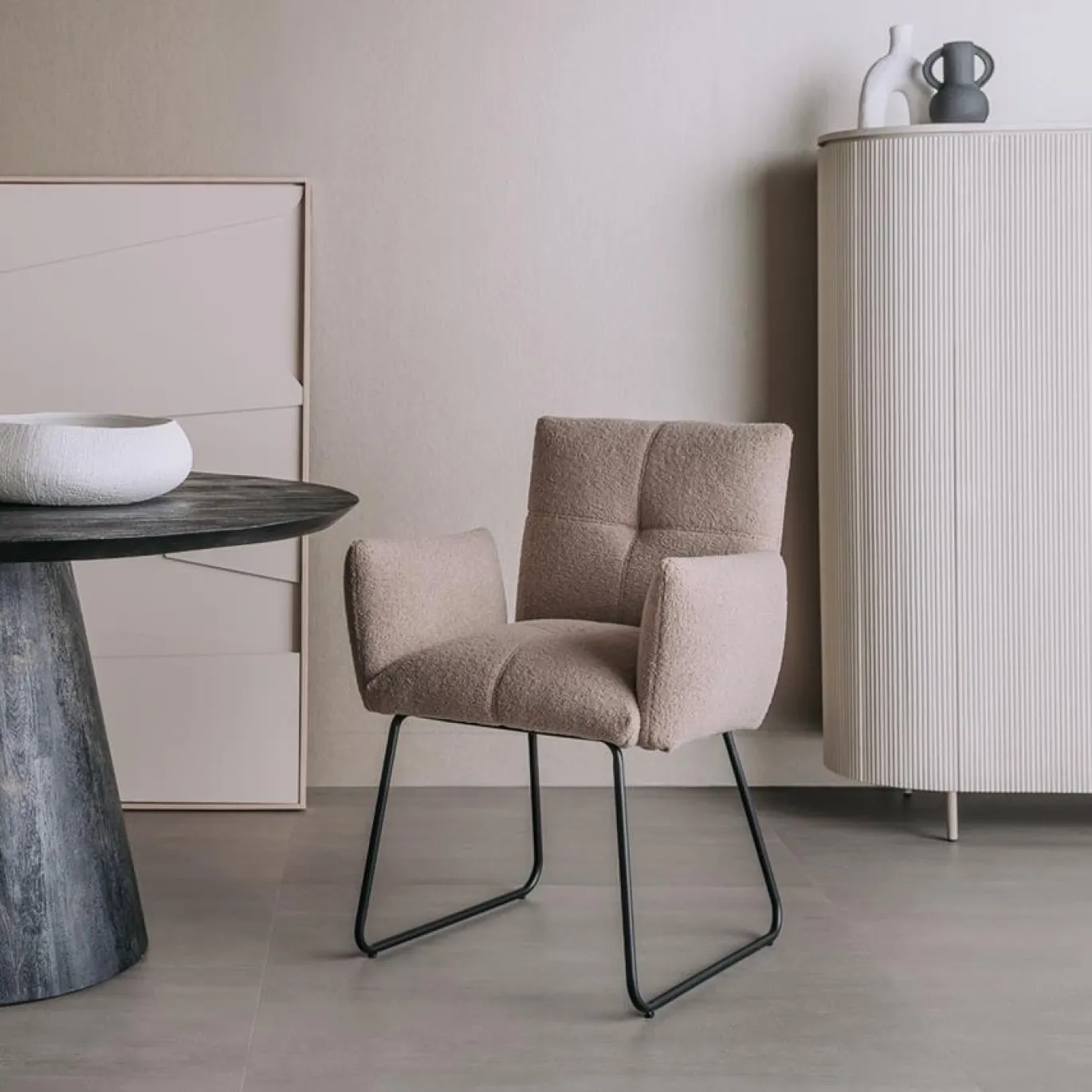 Tower Living Armstoel Dante Stof Teddy Lichtbruin