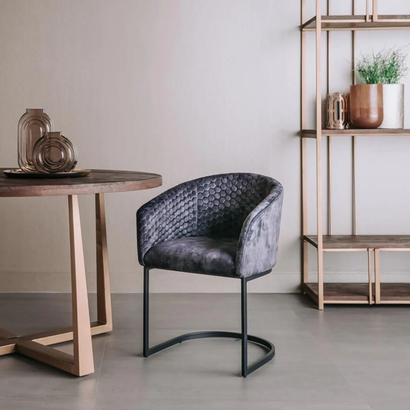 Tower Living Armstoel Pellaro Stof Adore 29 Donkergrijs