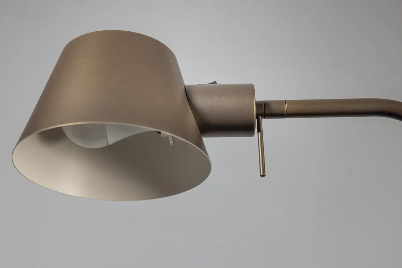 Vloerlamp Dex Taupe - Giga Meubel