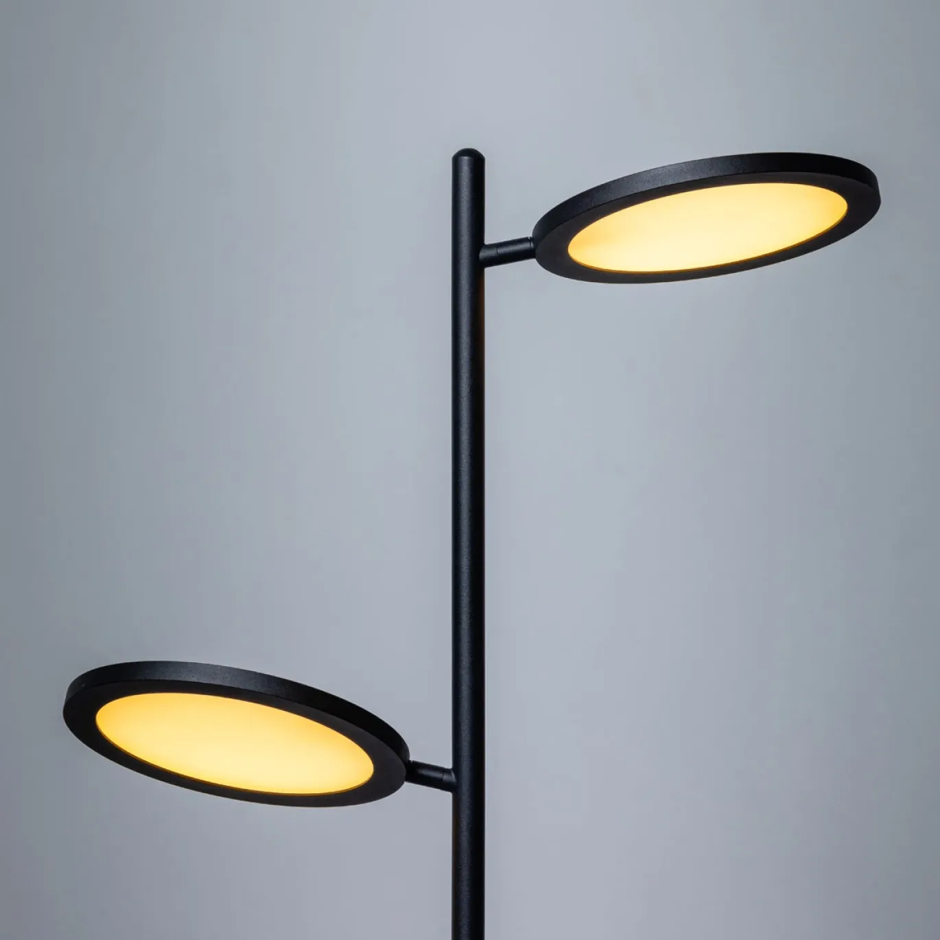 Vloerlamp Felson 2-Lichts Metaal Zwart - Giga Meubel