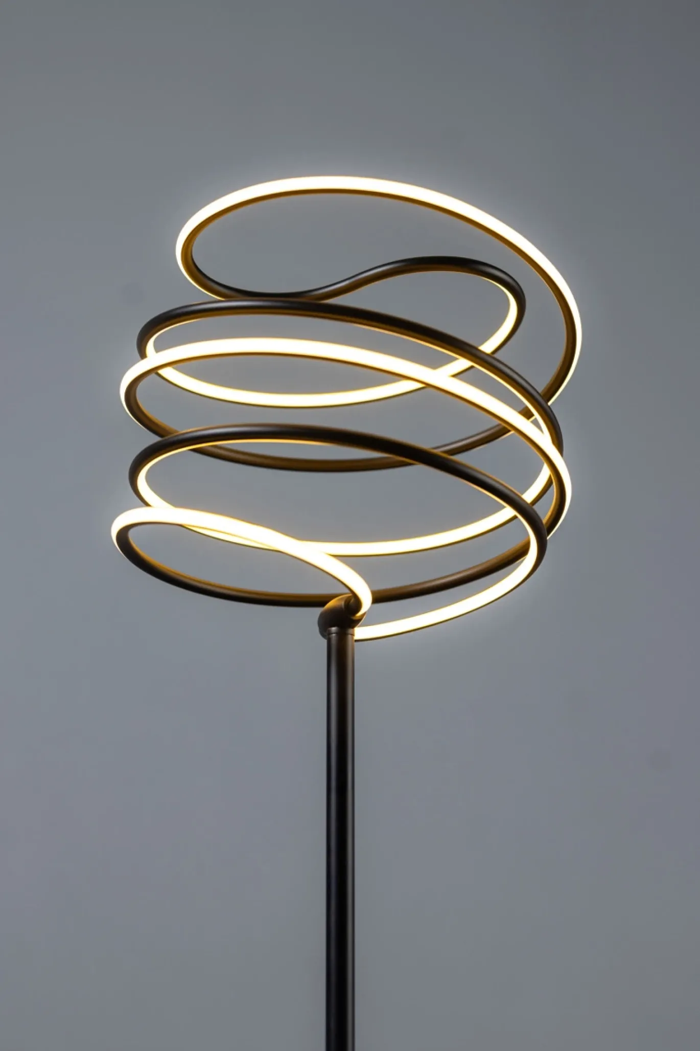 Vloerlamp Slinger Zwart - Giga Meubel
