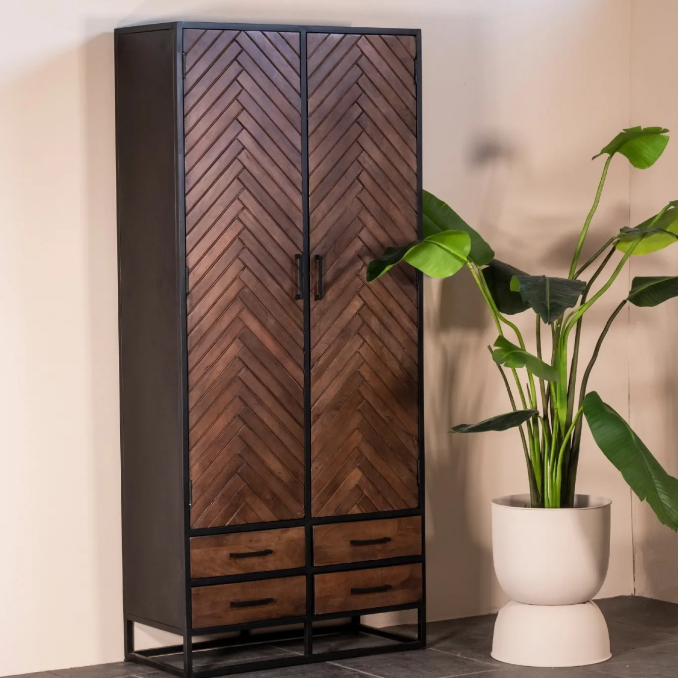 Wandkast Isa Bruin Visgraat Mangohout - Giga Meubel
