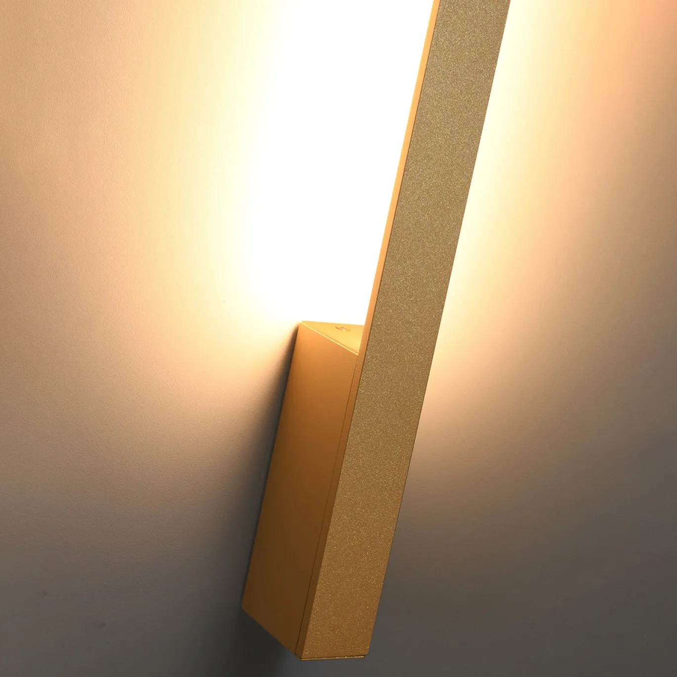 Wandlamp Lahti L Goud 3000K - Giga Meubel