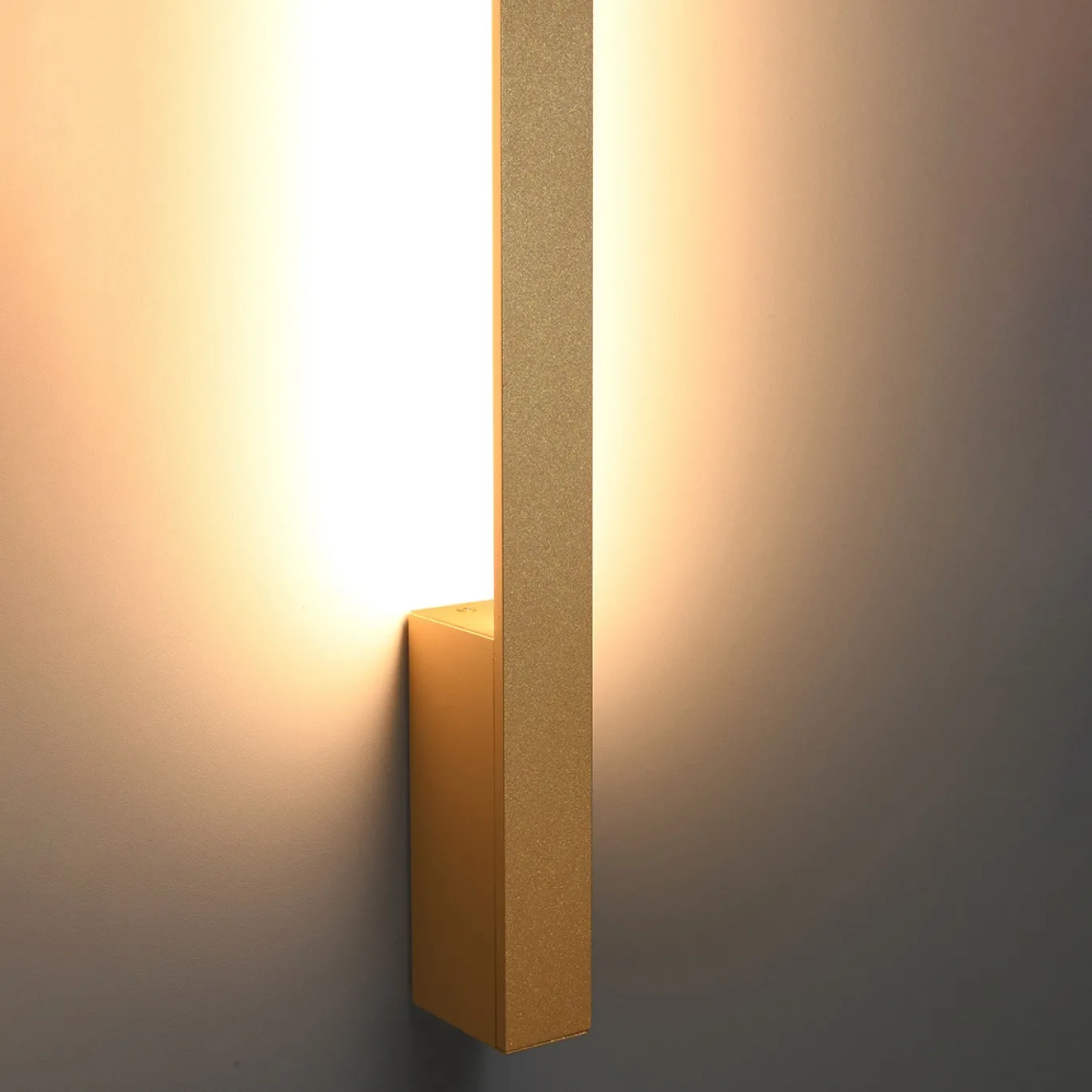 Wandlamp Lahti M Goud 3000K - Giga Meubel