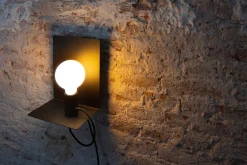 Wandlamp Magneto Zwart met USB - Giga Meubel