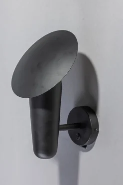 Wandlamp The Britt Zwart/Messing - Giga Meubel