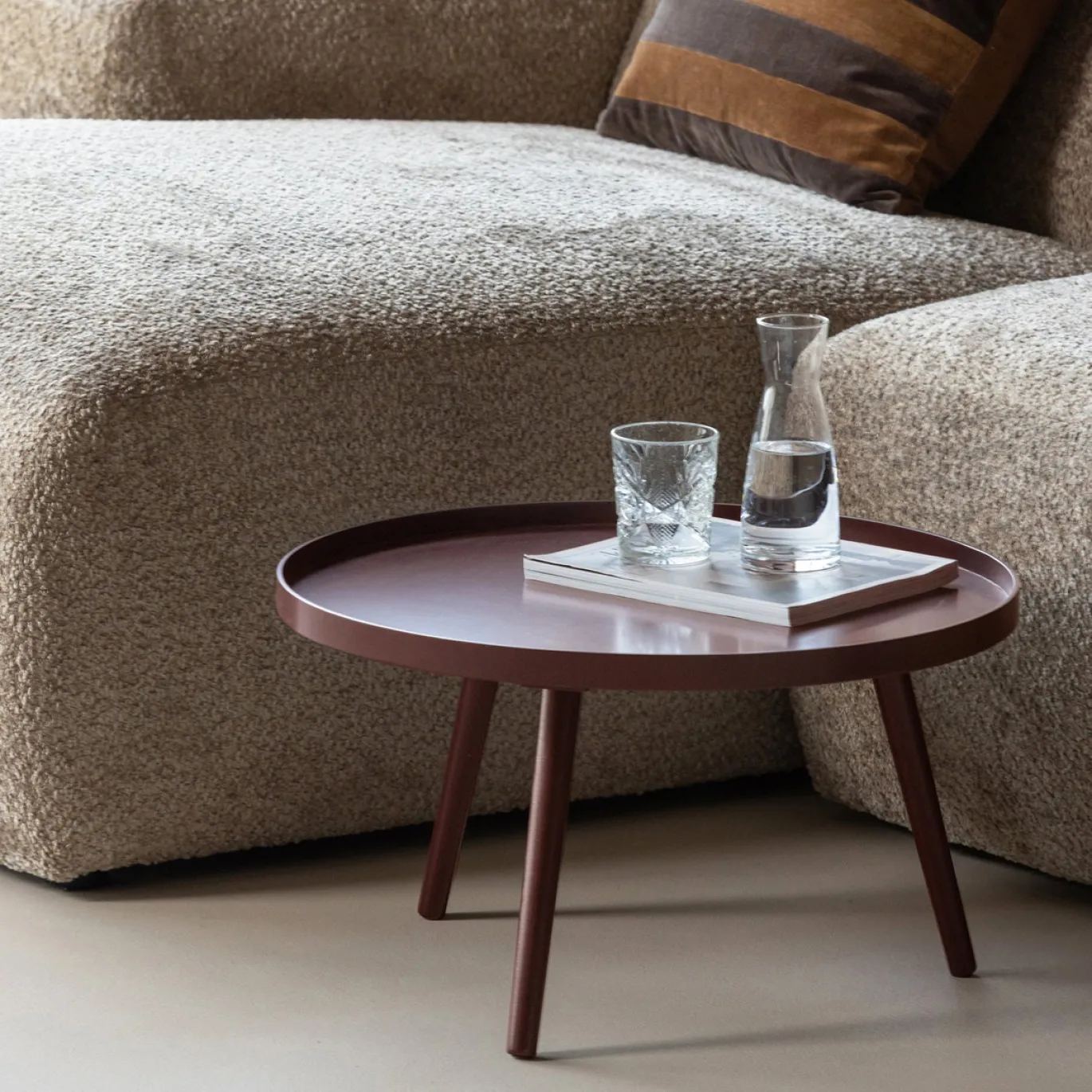 Woood Bijzettafel Mesa L Hout Bordeauxrood Ø60cm