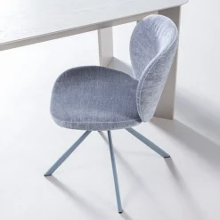 Woood Eetkamerstoel Femke Chenille Blauw