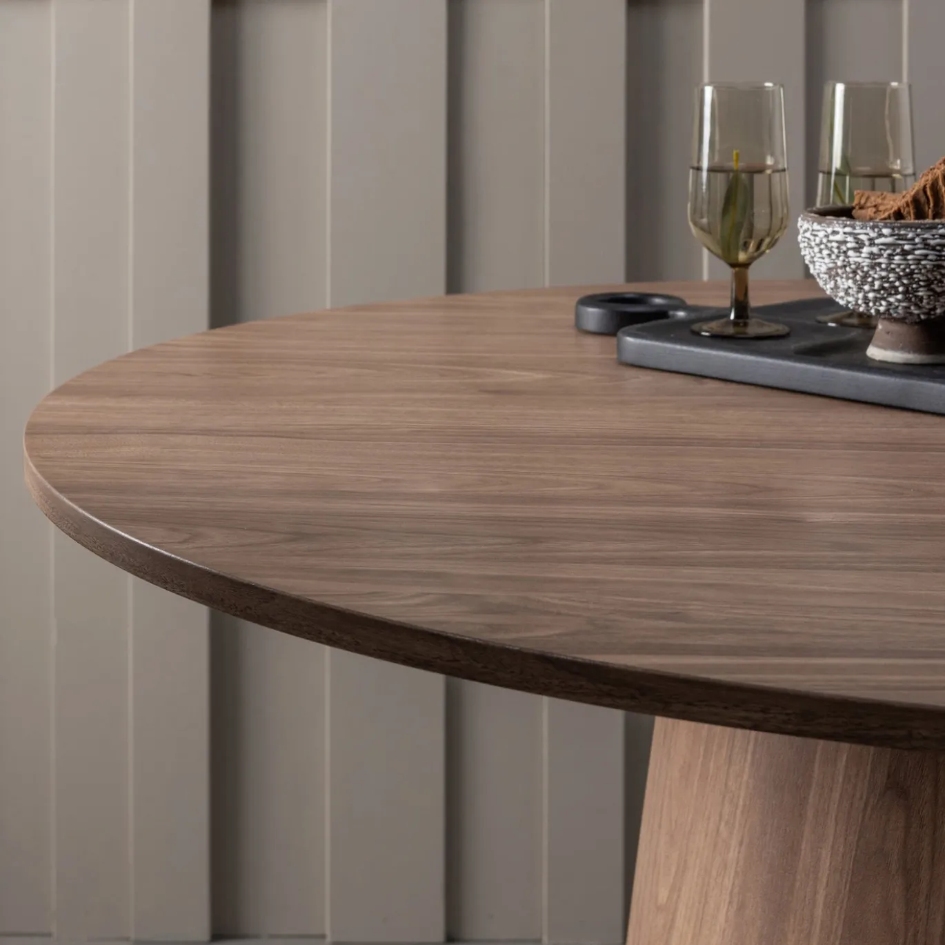 Woood Eettafel Maan Walnoot Ø120cm