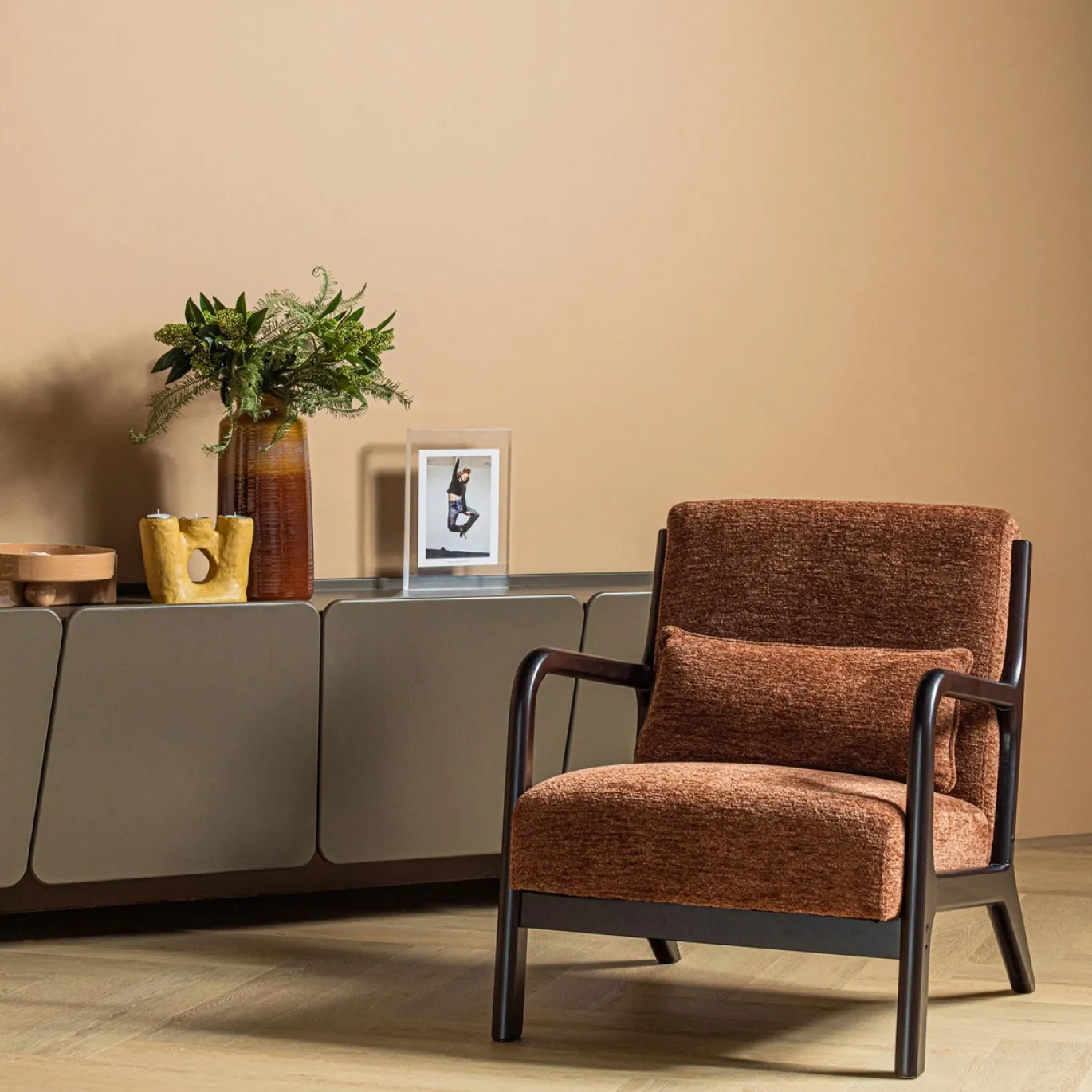Woood Fauteuil Mark Chenille Bruin