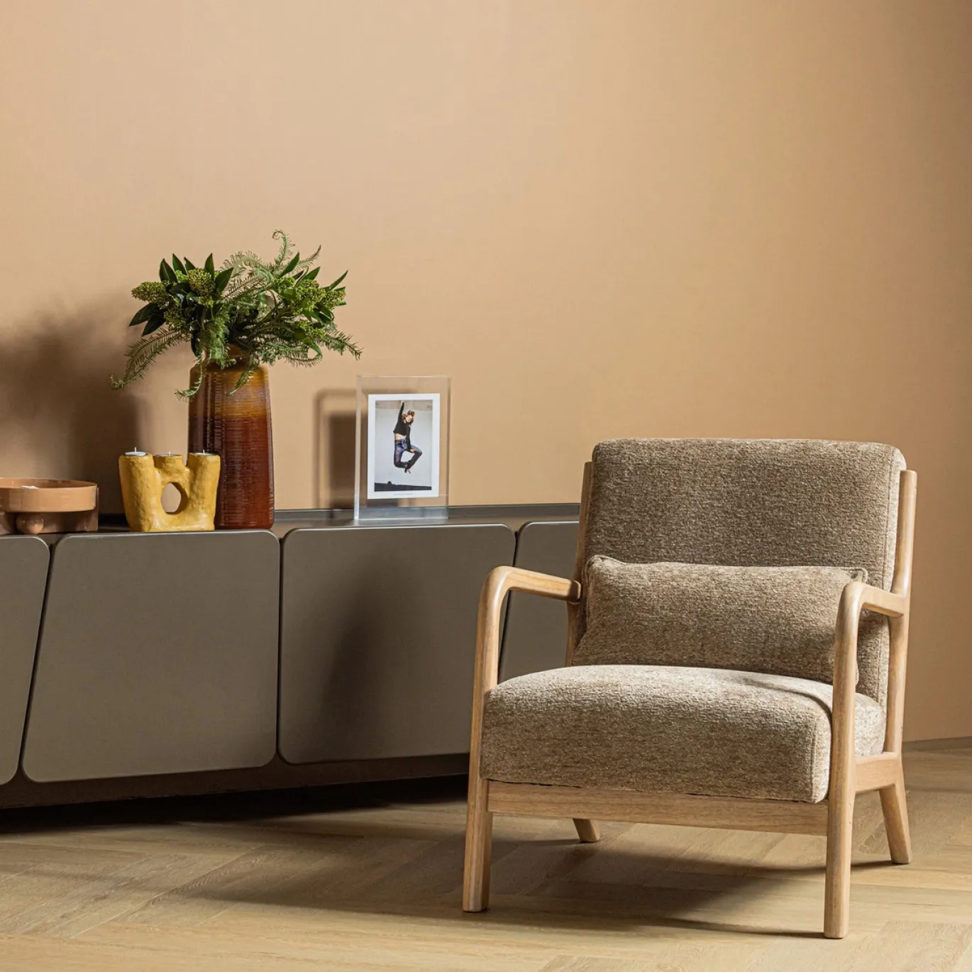 Woood Fauteuil Mark Chenille Zand