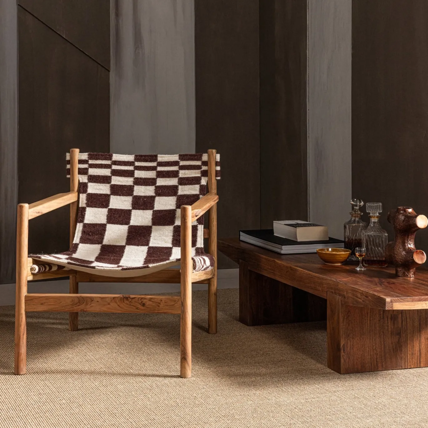 Woood Fauteuil Zano Hout Bruin Met Kelim Zitting Naturel
