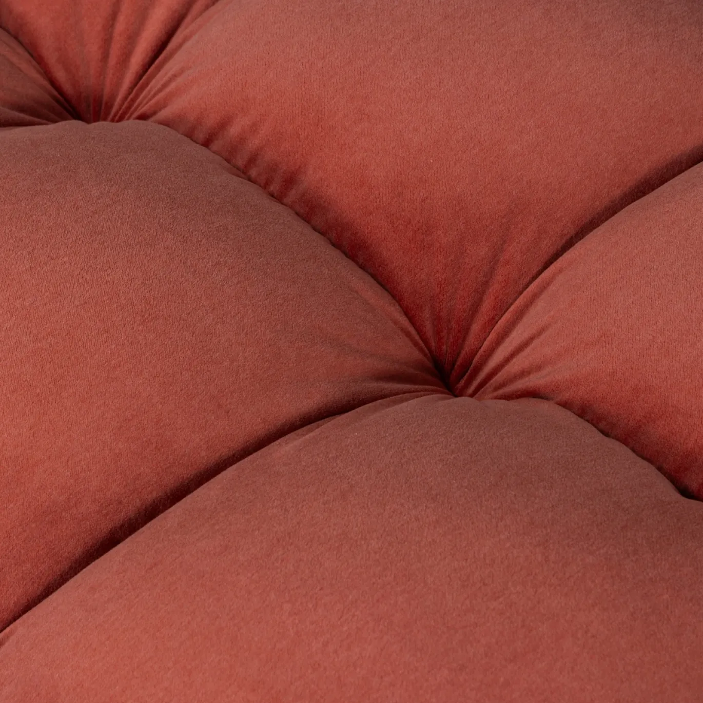 Woood Hocker Allure Velvet Blush