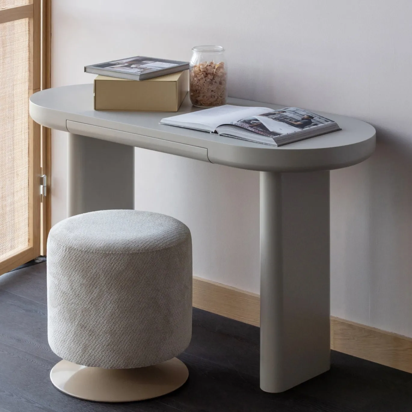 Woood Poef Islen Met Draaivoet Boucle Beige